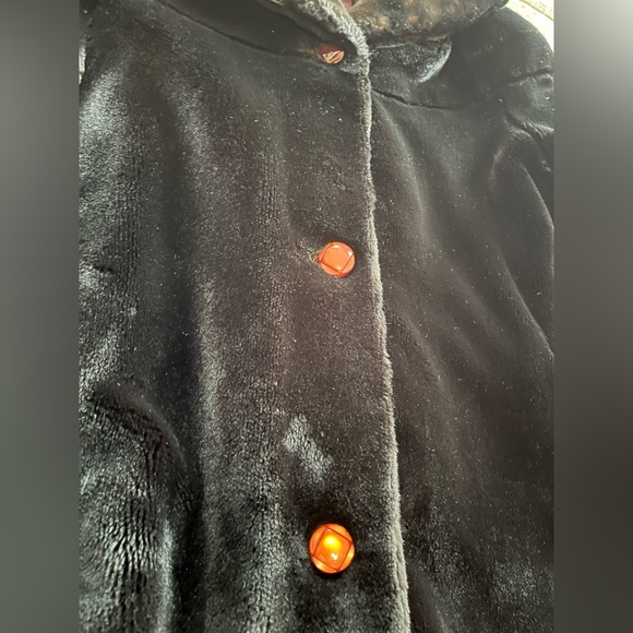 Faux fur for Kids, great condition. Size 10. Clean by furrier method - Picture 4 of 5